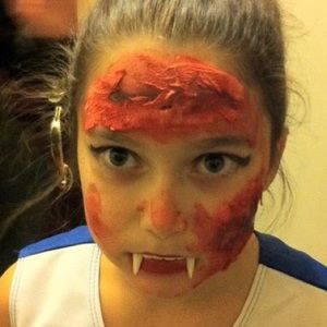 Meet your Posher, Naomi